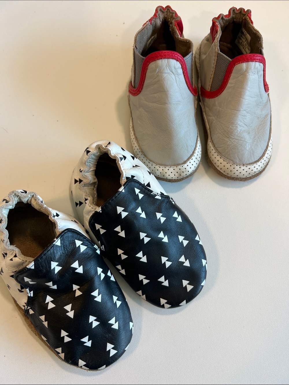 Robeez- 12-18m leather moccasin slip on shoes